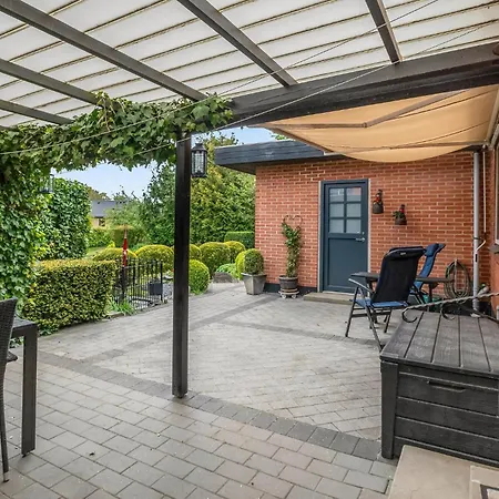 2 Bedroom Pet Friendly In Prázdninový dům Ringkøbing
